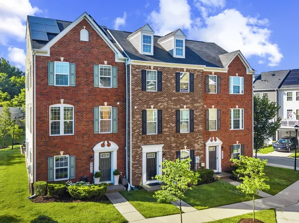 9930 Vista Pointe Dr, Upper Marlboro, MD 20774