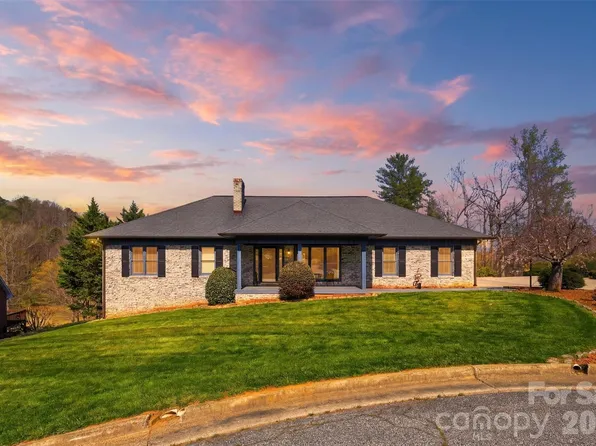 514 Golfview Ct SE, Lenoir, NC 28645