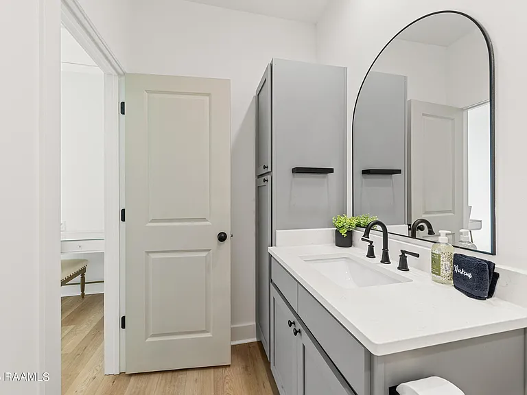 206 Steiner Oaks — Photo 18