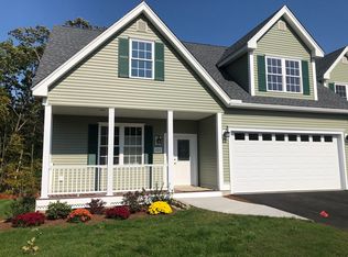 72 Hummingbird Rd #C, Groton, MA 01450