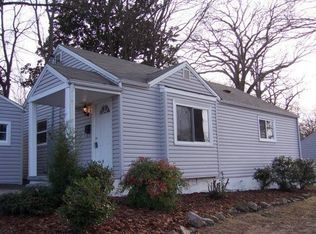 938 Ledgerwood Ave, Knoxville, TN 37917