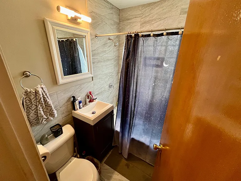 4286 N Wilson Dr — Photo 12