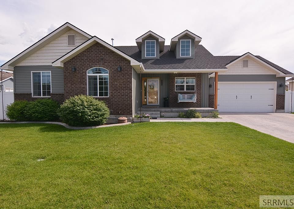 1st image of 609 Bainbridge Ln
