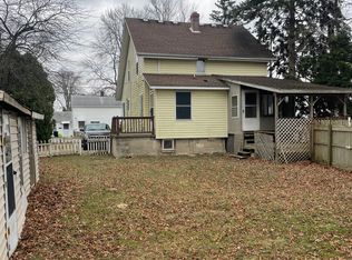 401 Liberty St, Algonac, MI