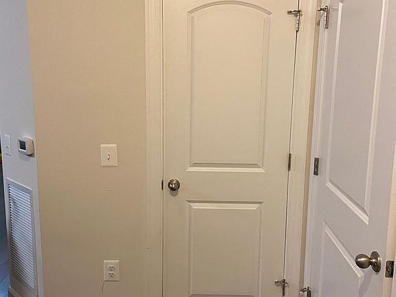 3rd image of 13740 Endeavour Dr APT 407