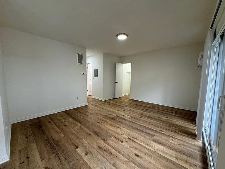 5650 Fair Ave — Photo 8