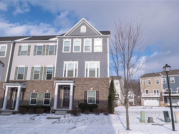 2nd image of 527 Tuscarora Rd