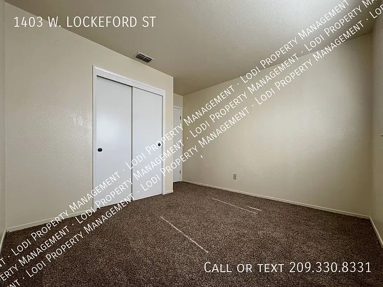 1403 W Lockeford St — Photo 23