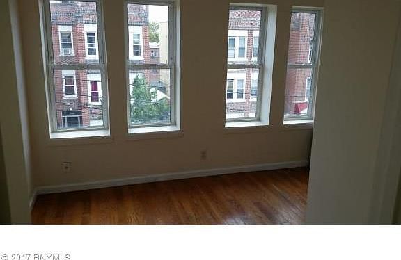 2nd image of 766 Miller Ave APT 6