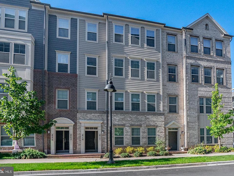1st image of 819 Rockwell Ave Unit 819
