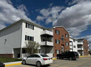 7515-7517 N 286th St #11, Valley, NE 68064