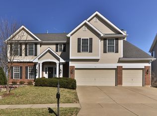 518 Meramec View Dr, Eureka, MO 63025