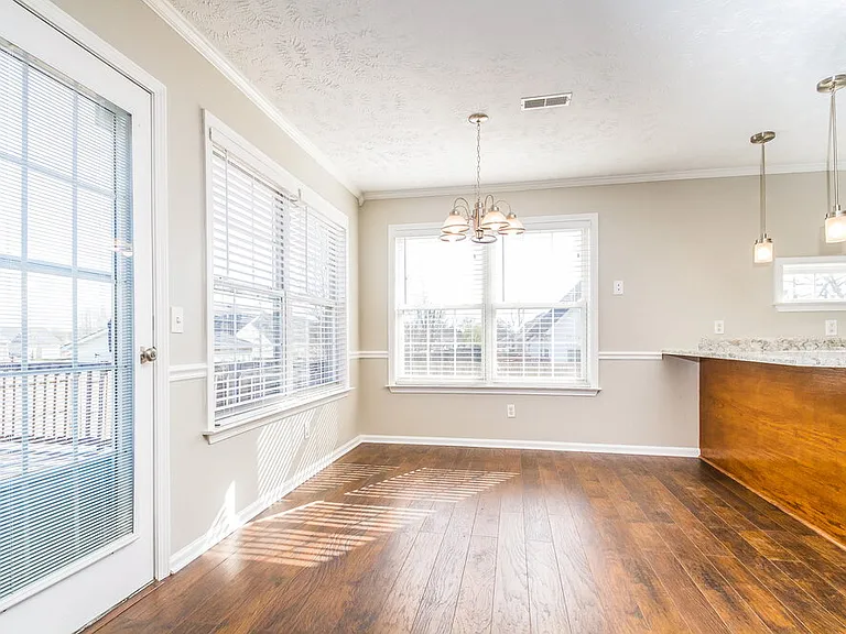 1238 Cason Trl — Photo 5