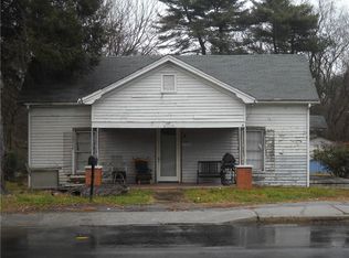 725 E Main St, Seneca, SC 29678