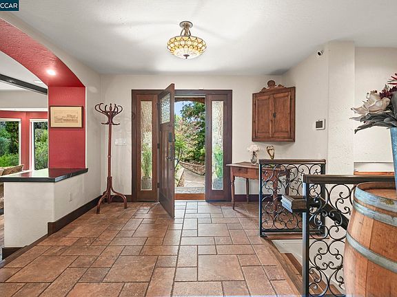 3rd image of 321 Livorna Heights Rd