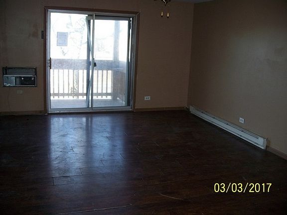4th image of 22423 York Ct APT 2B
