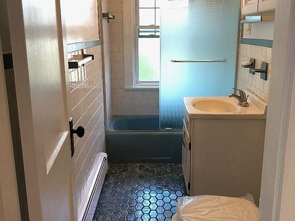 5th image of 51 W Elm Ave #2