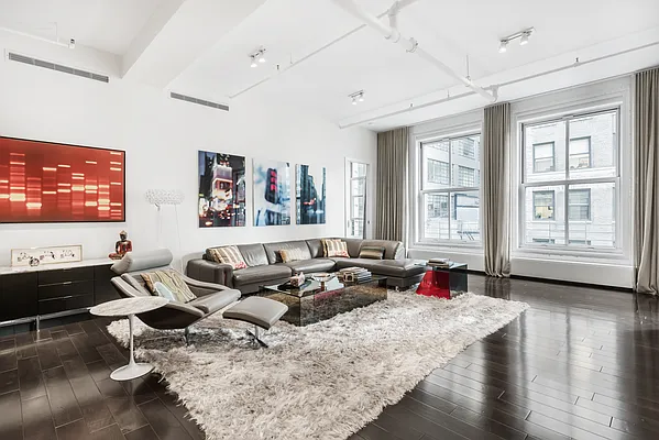 Sold by Compass | media 2