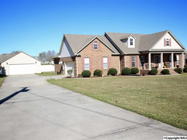 27573 Taylor Lynn Cir, Elkmont, AL 35620