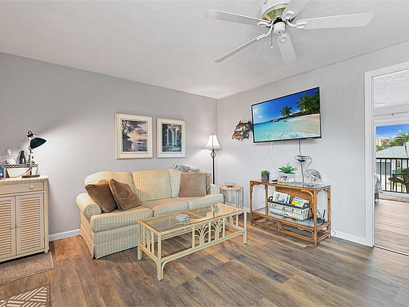 3rd image of 850 Palm St APT C21