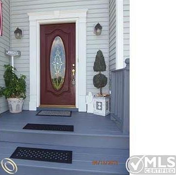 5841 Chapman front door.JPG