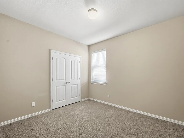 717 Jennie Marie Cir — Photo 16