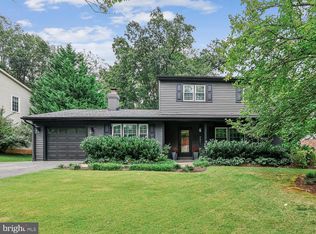 2893 Balmoral Dr, Rockville, MD 20850