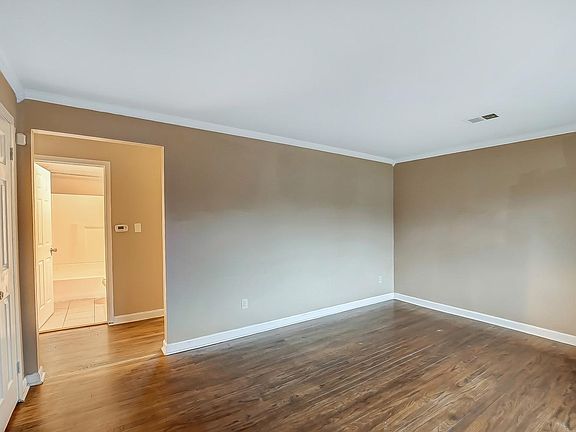 5th image of 1825 Fernwood St