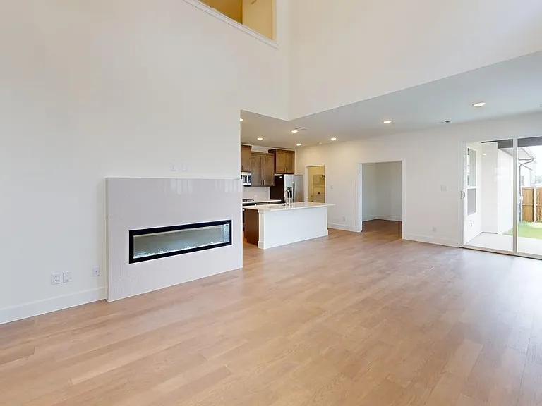 7033 Lathrop Ln — Photo 12