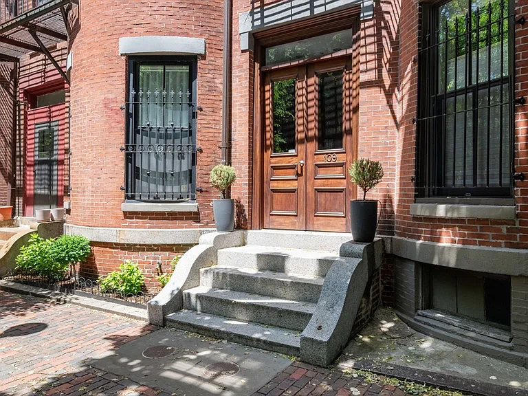 109 Chandler St #1 — Photo 36