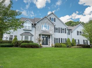 21 Manor Dr, Andover, NJ 07821