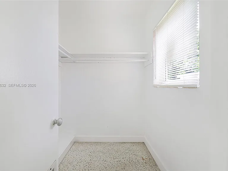1202 NW 34th St #1200 — Photo 13