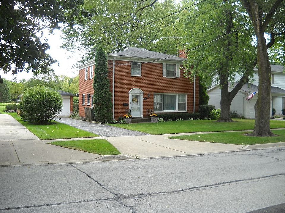 1st image of 833 Woodward Ave