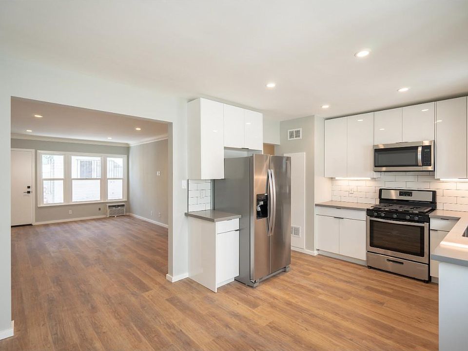 1st image of 208 S Harvard Blvd APT 6