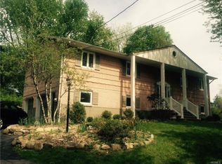 6 Dennis Ct, Spring Valley, NY 10977