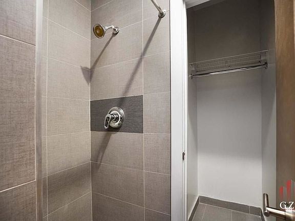 5th image of 102 Edgecombe Ave #2