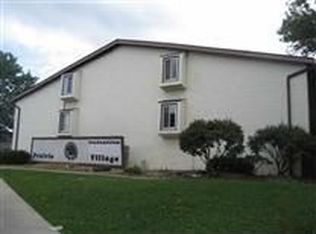 2207 Todd Dr APT 1, Bloomington, IL 61704