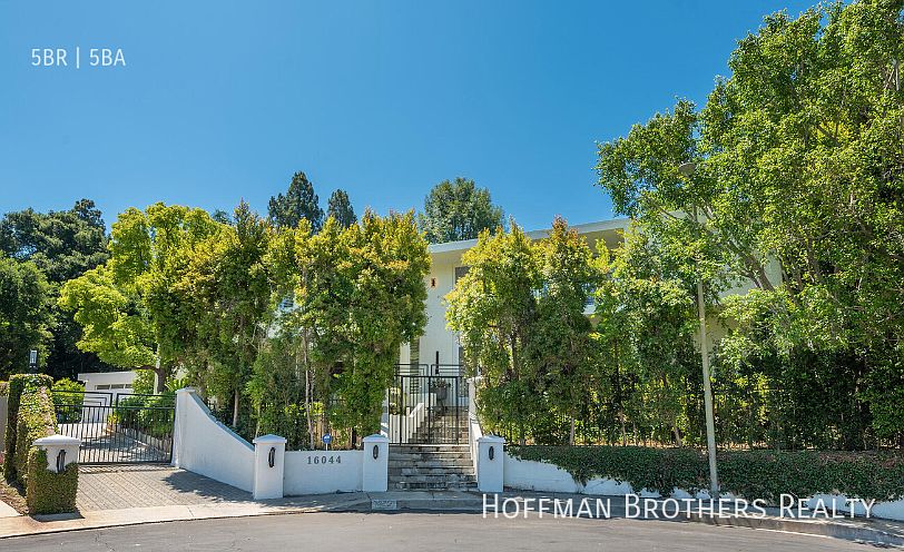 1st image of 16042 Royal Mount Dr