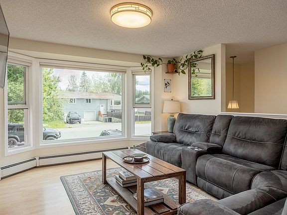 5th image of 1626 Kivalina St