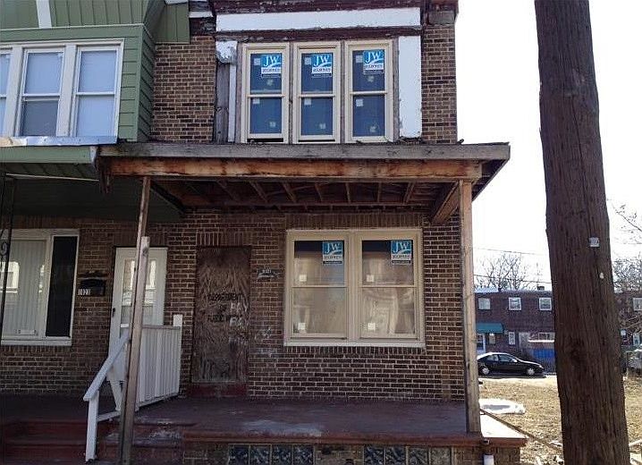 2nd image of 1021 Langham Ave