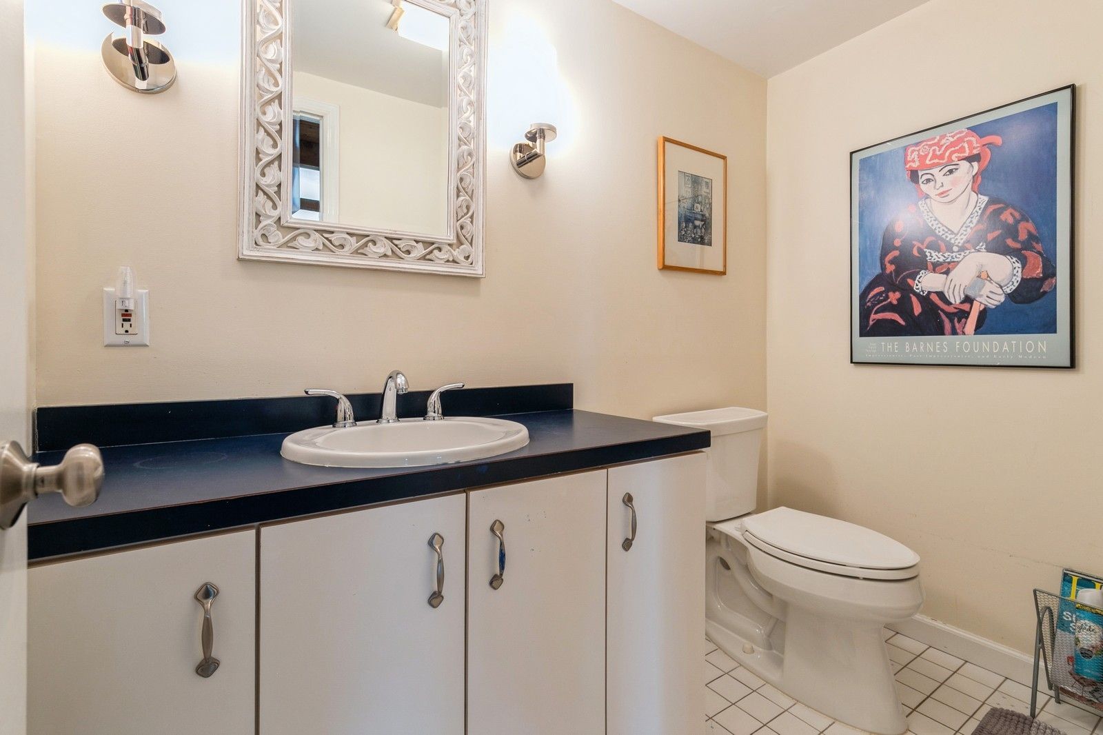 Guest bath