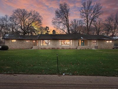 N60W38525 Blackhawk DRIVE, Oconomowoc, WI, 53066