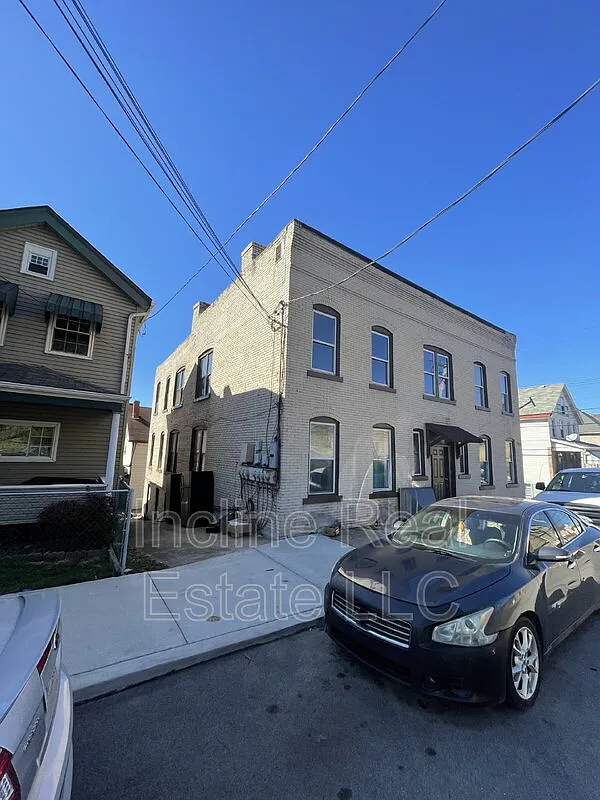 600 Ohio Ave APT 4 photo 1