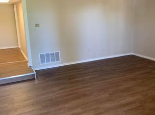 114 S Mississippi St #128, Blue Grass, IA
