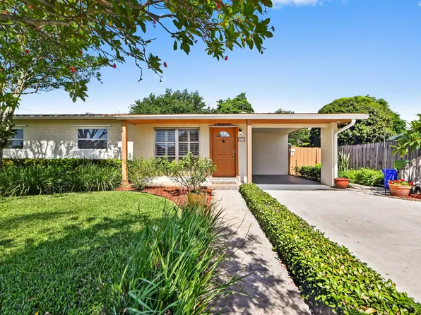 313 Poe Drive, Palm Springs, FL 33461