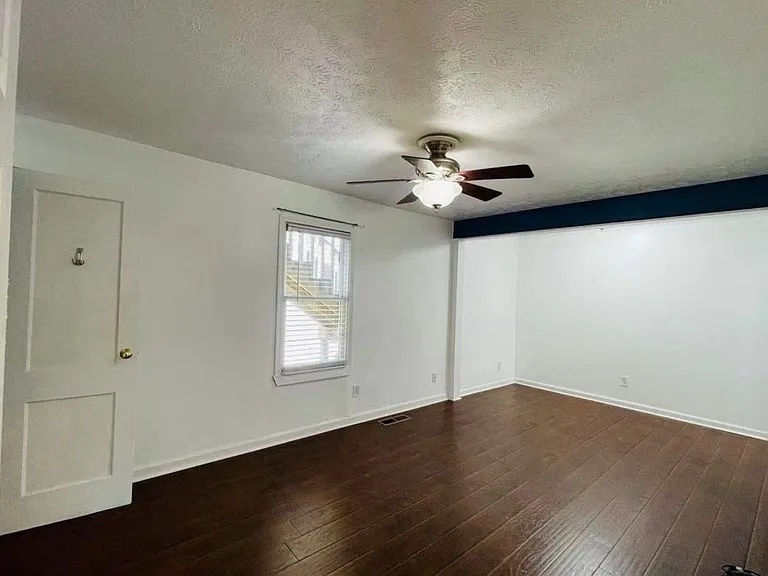 91 Towler Rd — Photo 17