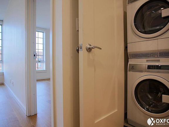 5th image of 721 Metropolitan Ave APT 4F