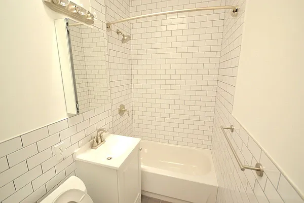 Rented by Bold New York | media 3