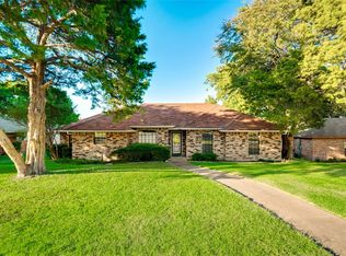 235 Beltwoods Dr, Desoto, TX 75115