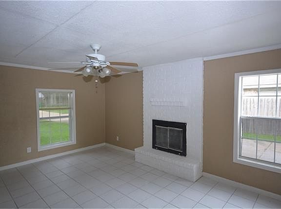 3rd image of 10823 Sageyork Dr